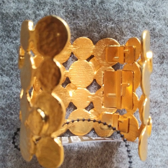 Vintage Kenneth Jay Lane Coin Hinged Gold Tone Cuff Bracelet - Picture 3 of 5